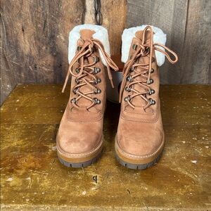 Timberland Courmayeur Tan Suede boots with Real Shearling Lining